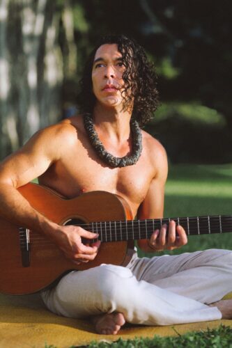 Makana continues his innovative path with new show